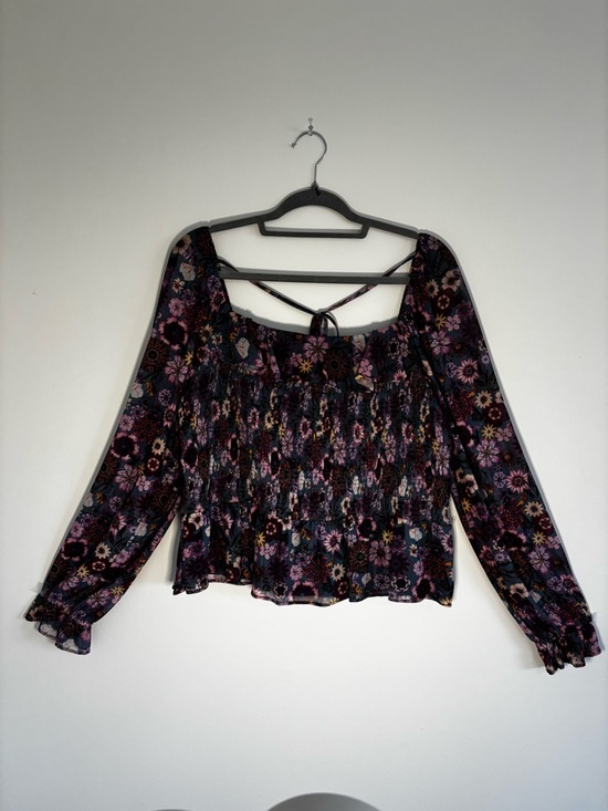 LC Lauren Conrad Tops - LC Lauren Conrad Black Floral Smocked Long-Sleeve Peasant Top